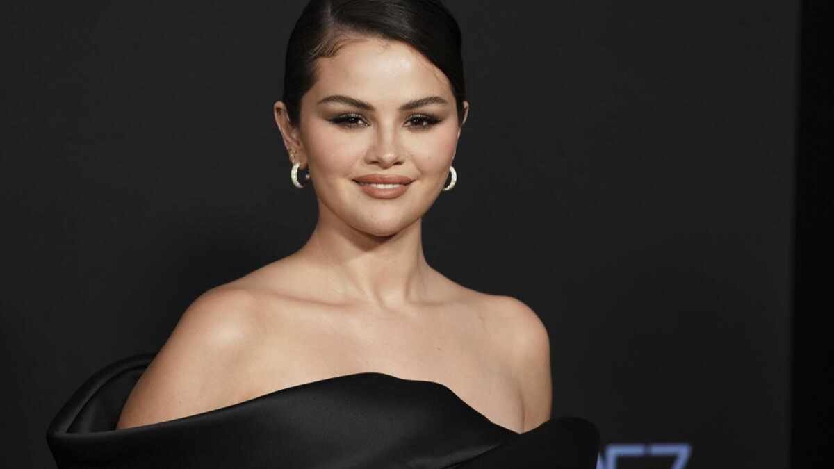 Selena Gomez's Statement Regarding Her Lupus Diagnosis: "I Just Kept Going